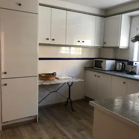 Holiday Chalet Benidorm Дом отдыха