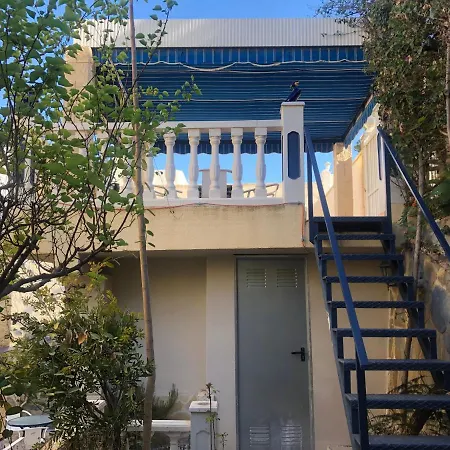 Дом отдыха Holiday Chalet Benidorm Бенидорм